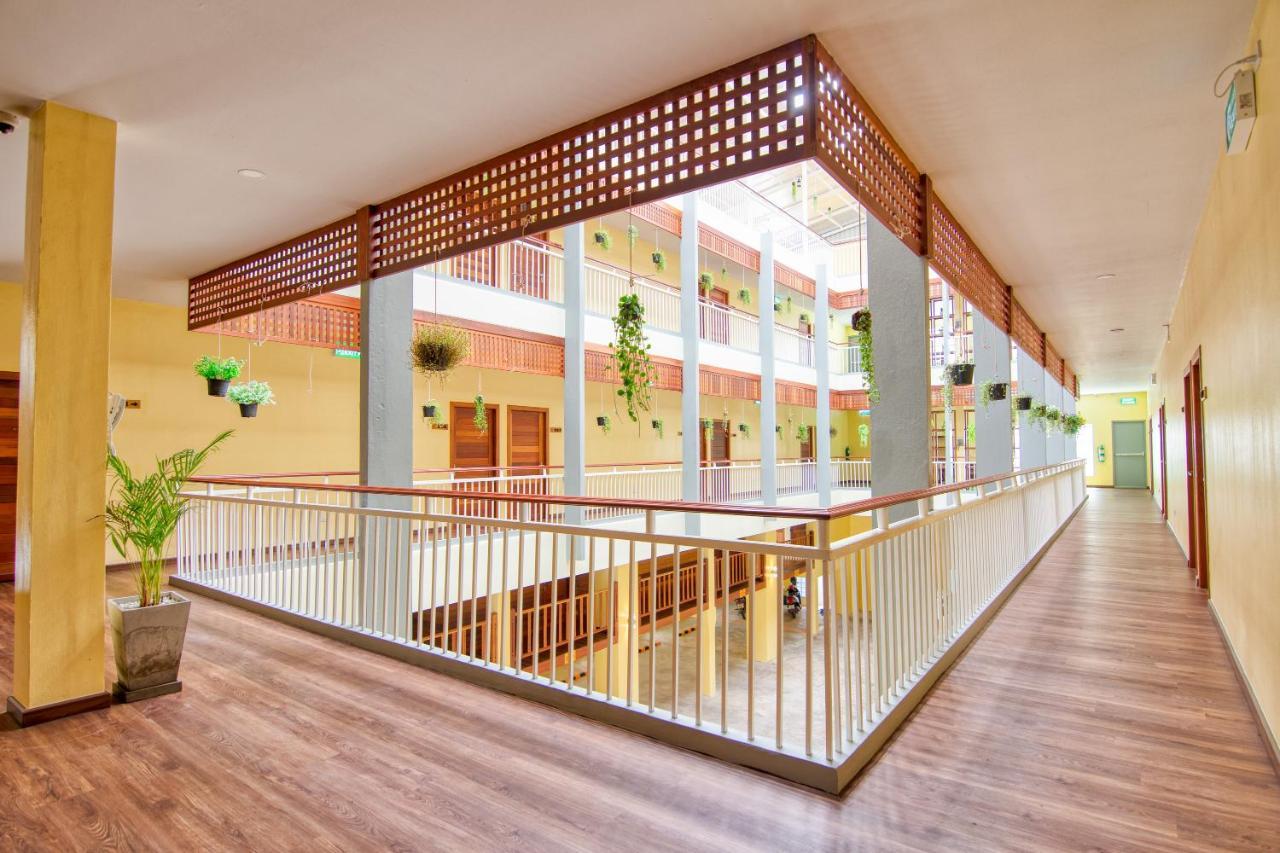 Nonnee Lampang Hotel Экстерьер фото