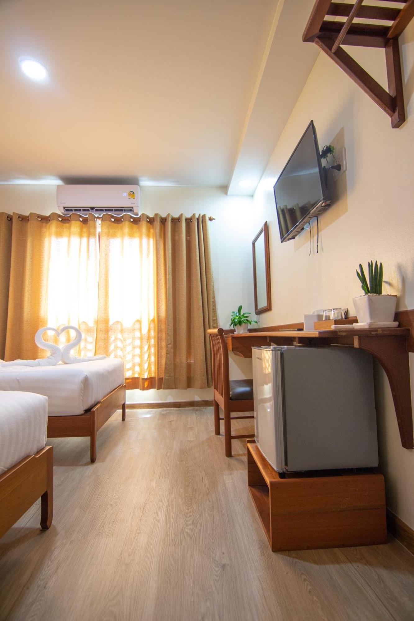 Nonnee Lampang Hotel Экстерьер фото