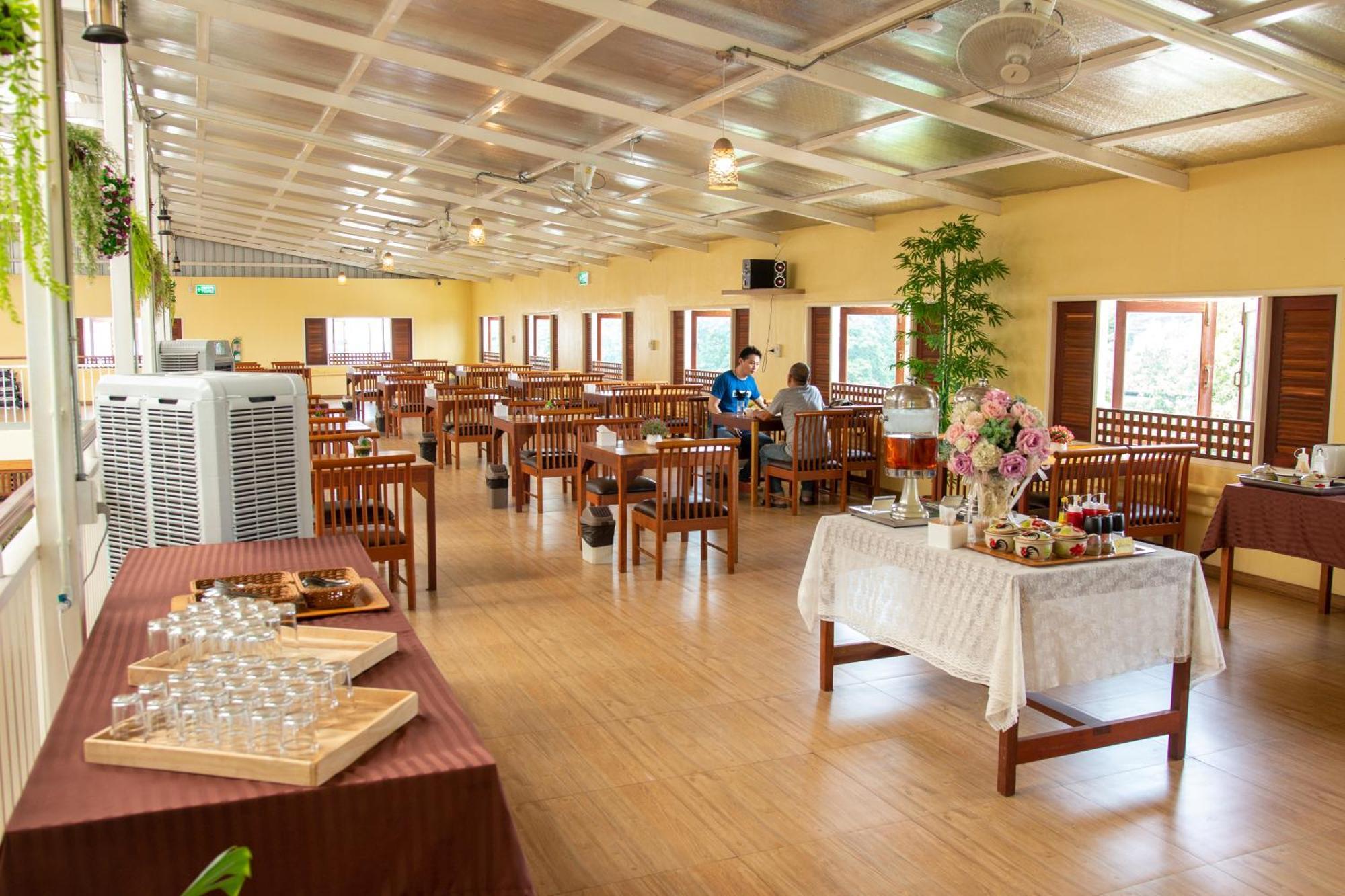 Nonnee Lampang Hotel Экстерьер фото